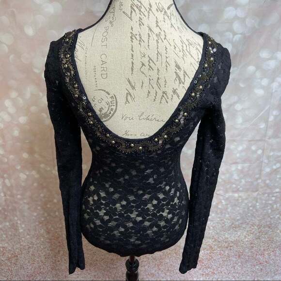 NWT FREE PEOPLE - lace top with sequins beading and scoop back black small - Picture 2 of 11